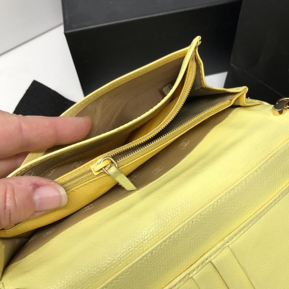 Chanel Bifold Wallet & Optional Crossbody bag - Picture 12 of 16